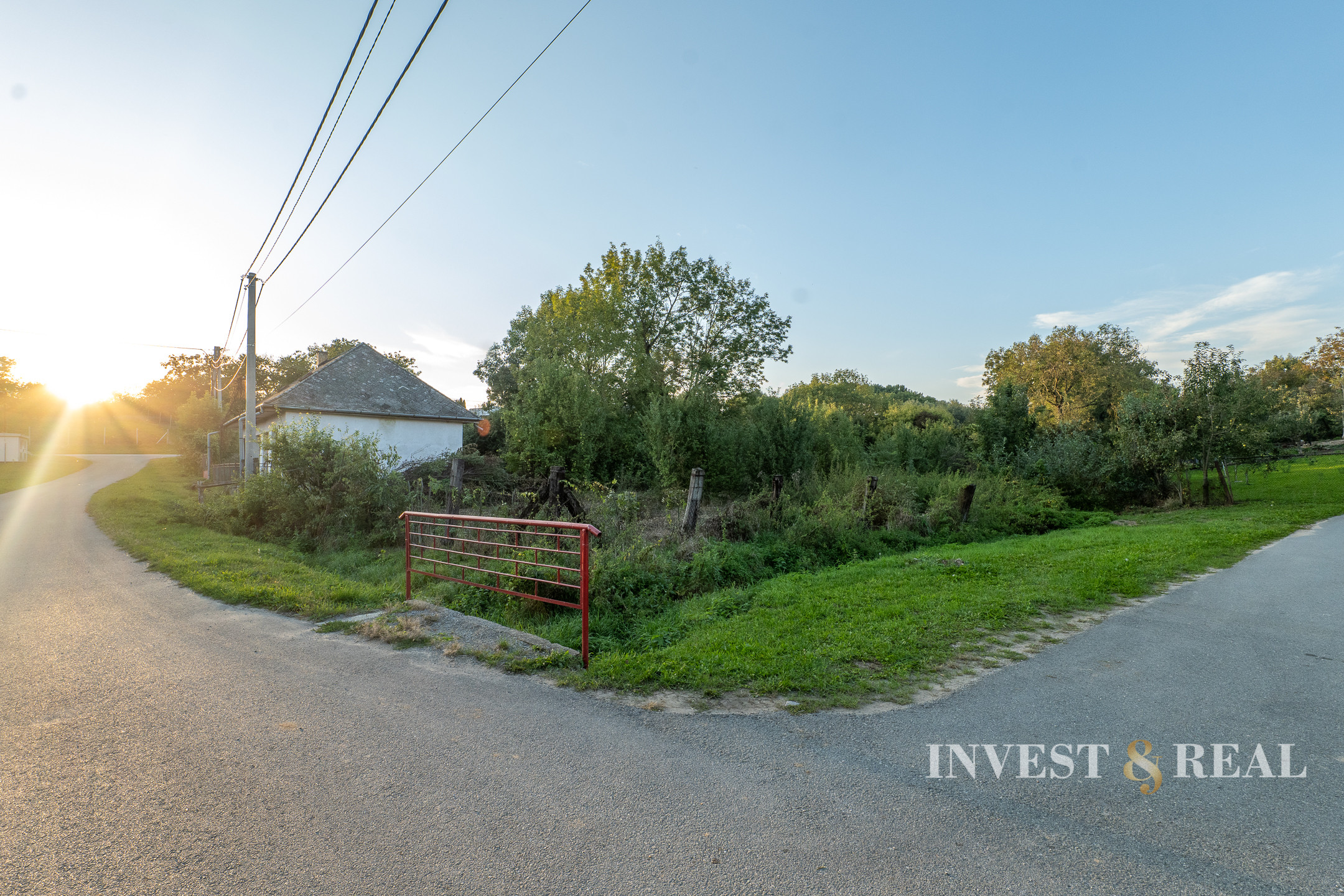 Slnečný a rovinatý pozemok | 1288 m² | Žarnov