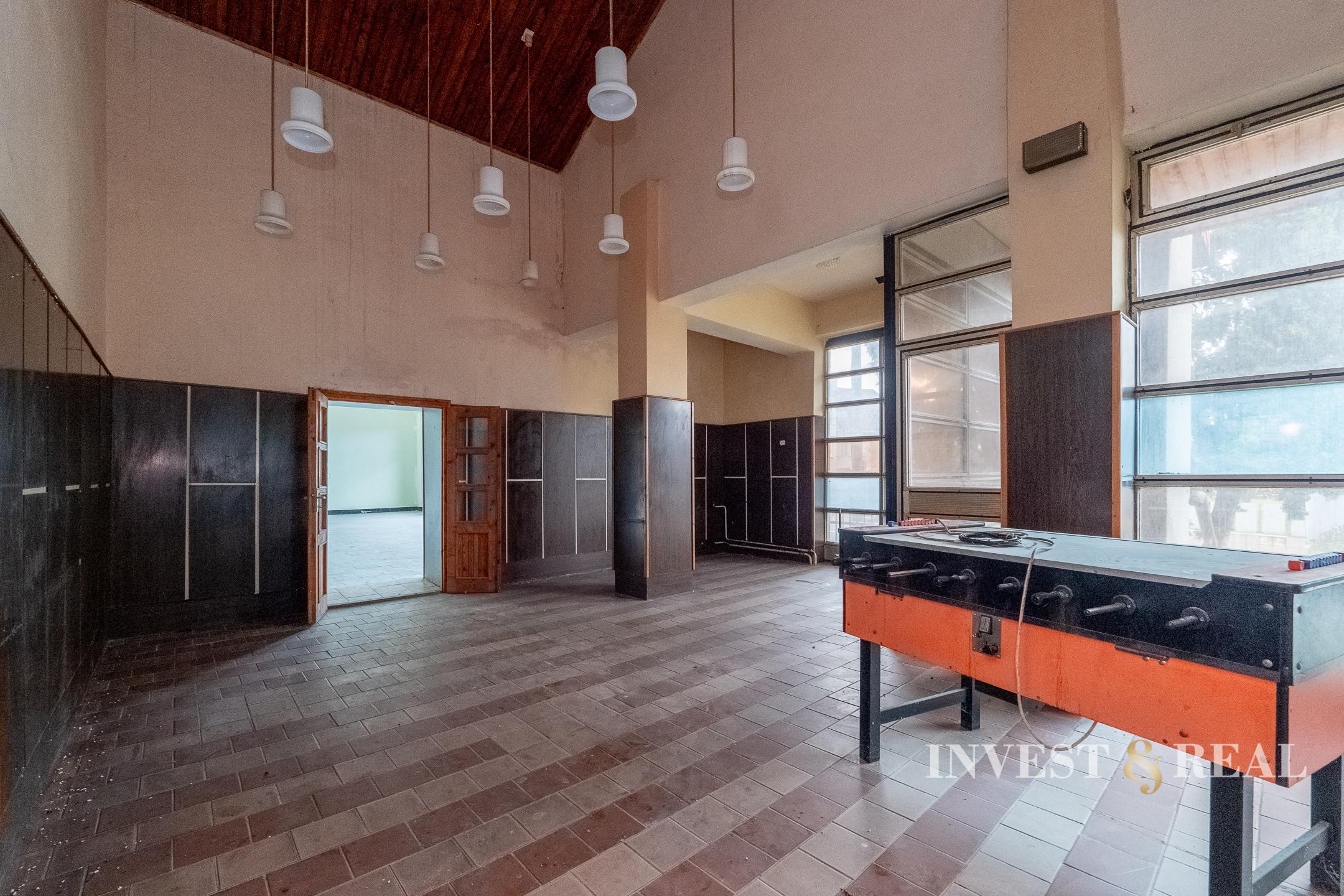 Polyfunkčná budova v obci Slivník | 30 km od Košíc a Volva