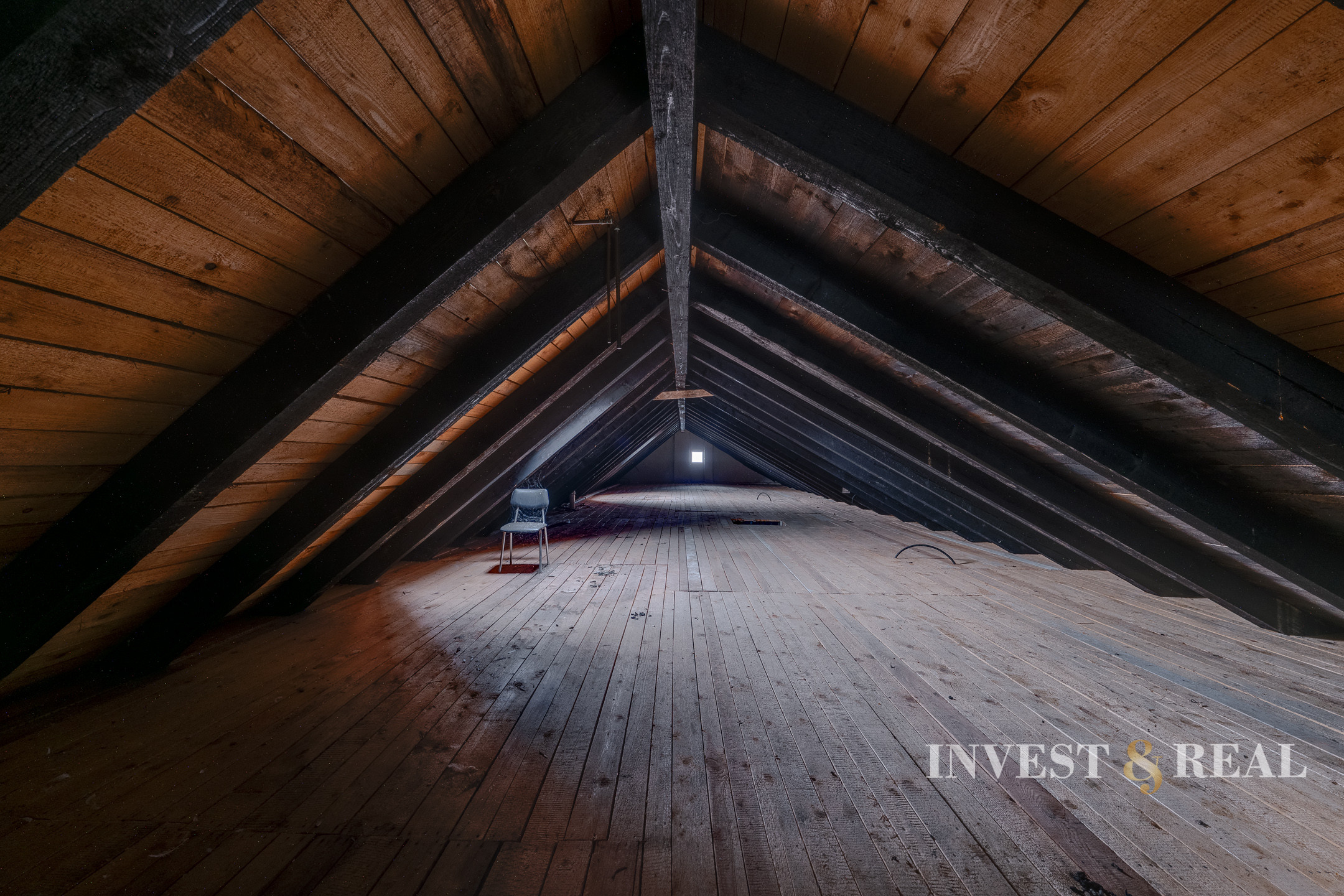 Starší dom s dvoma novými bytmi a povalou | Humenné