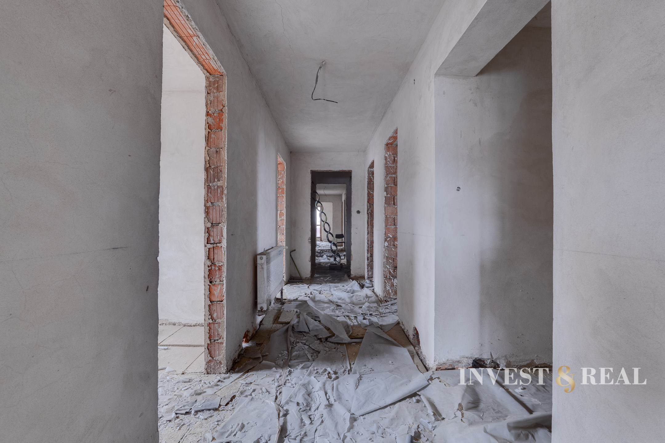 Starší dom s dvoma novými bytmi a povalou | Humenné