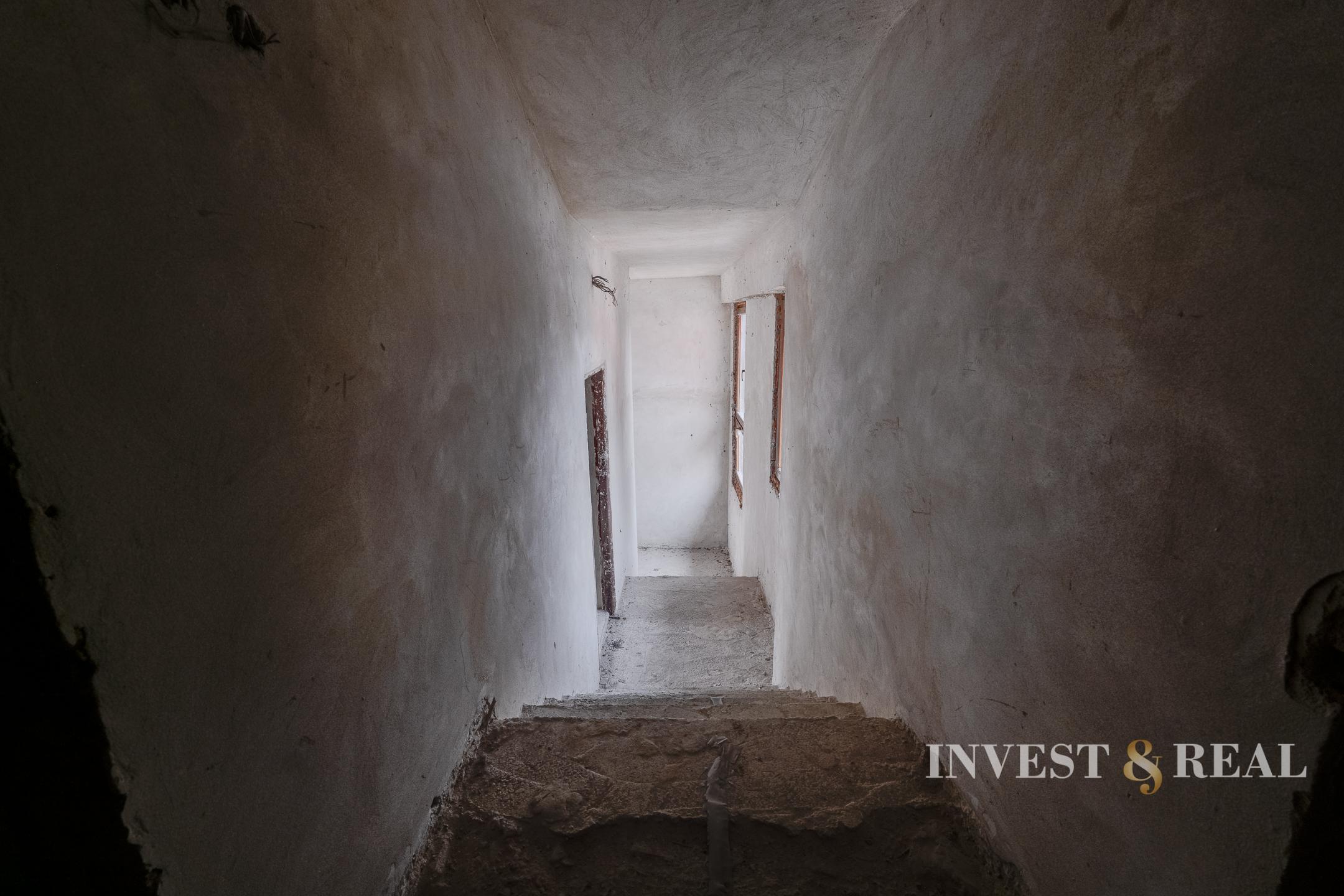 Starší dom s dvoma novými bytmi a povalou | Humenné