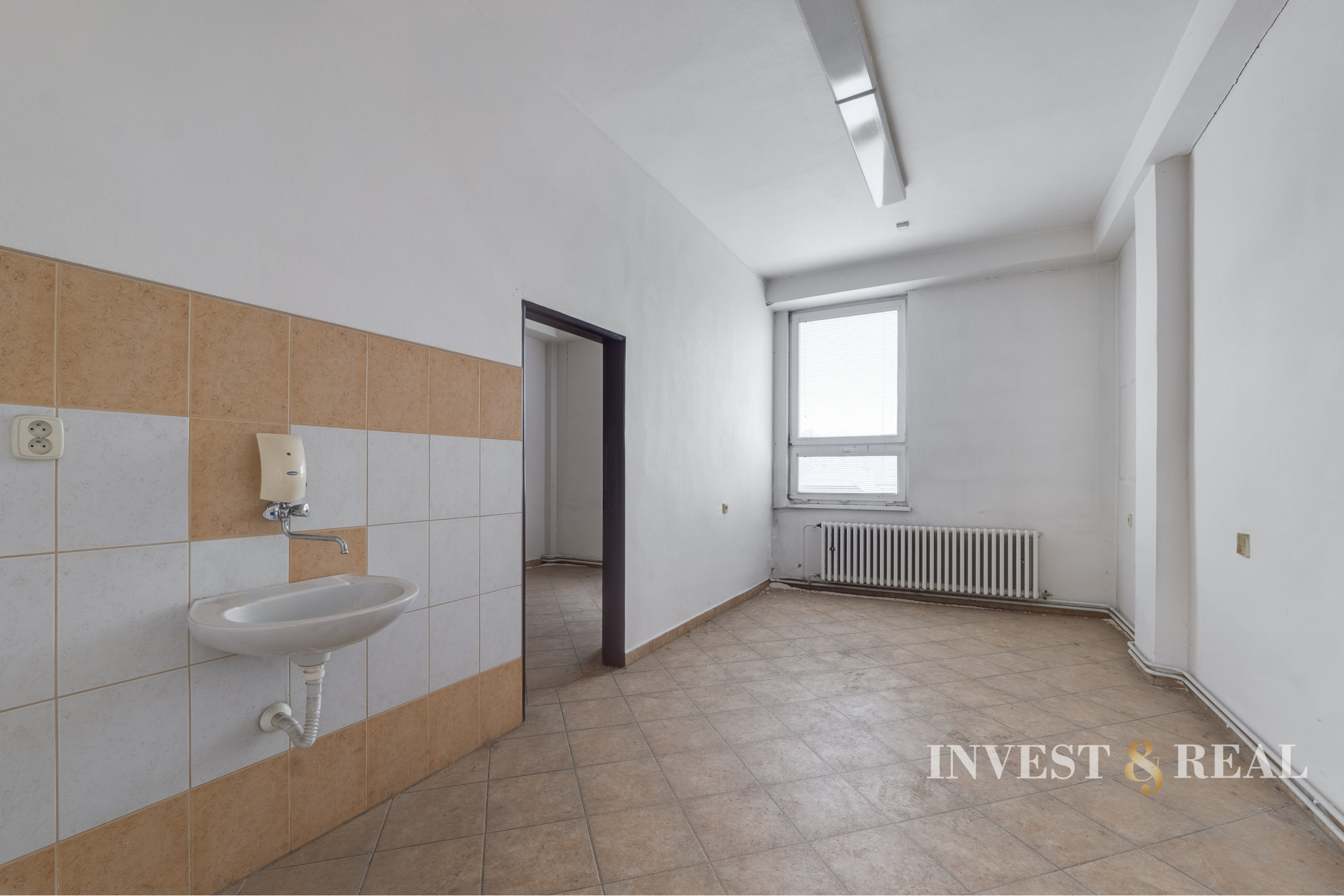 KANCELÁRSKE PRIESTORY | 165 m² | Humenné - Mierová - Allianz