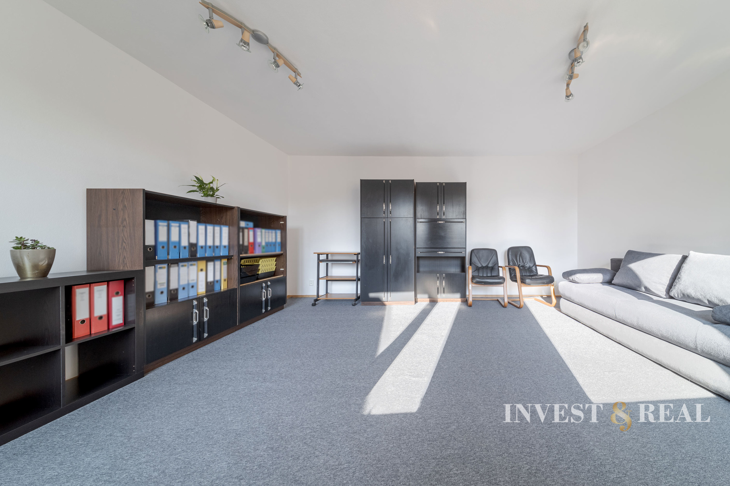 Prenájom rod. domu na kancelárske využite | Košice - Juh