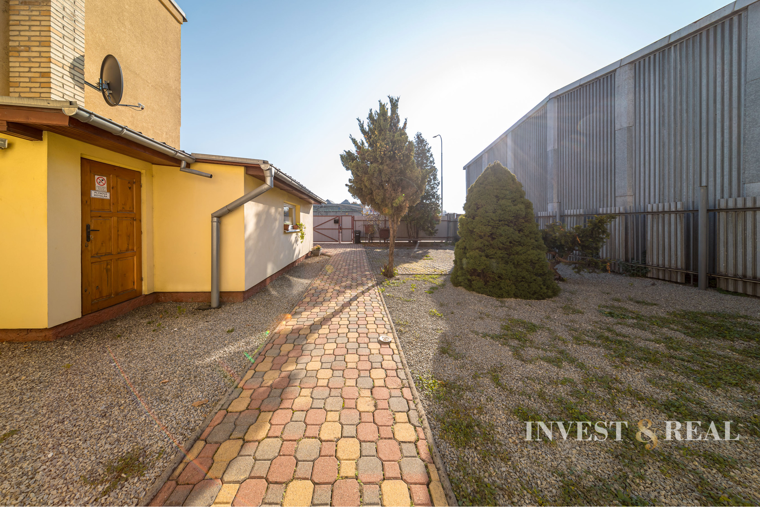 Prenájom rod. domu na kancelárske využite | Košice - Juh