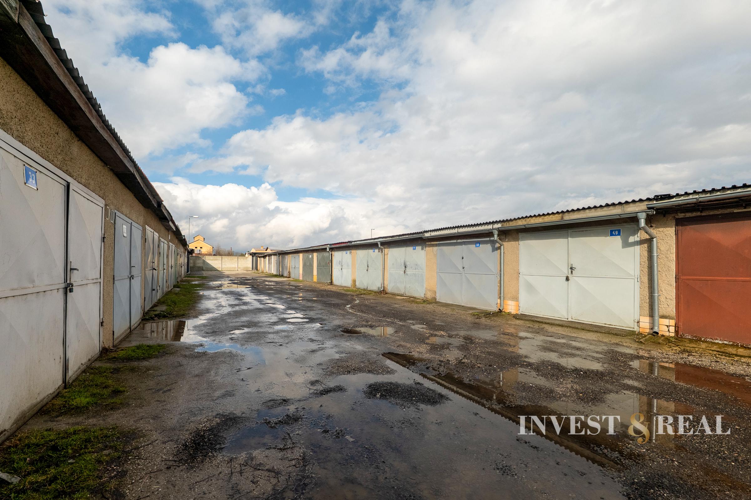 REZERVOVANÉ | GARÁŽ s montážnou jamou a elektrinou | Severná