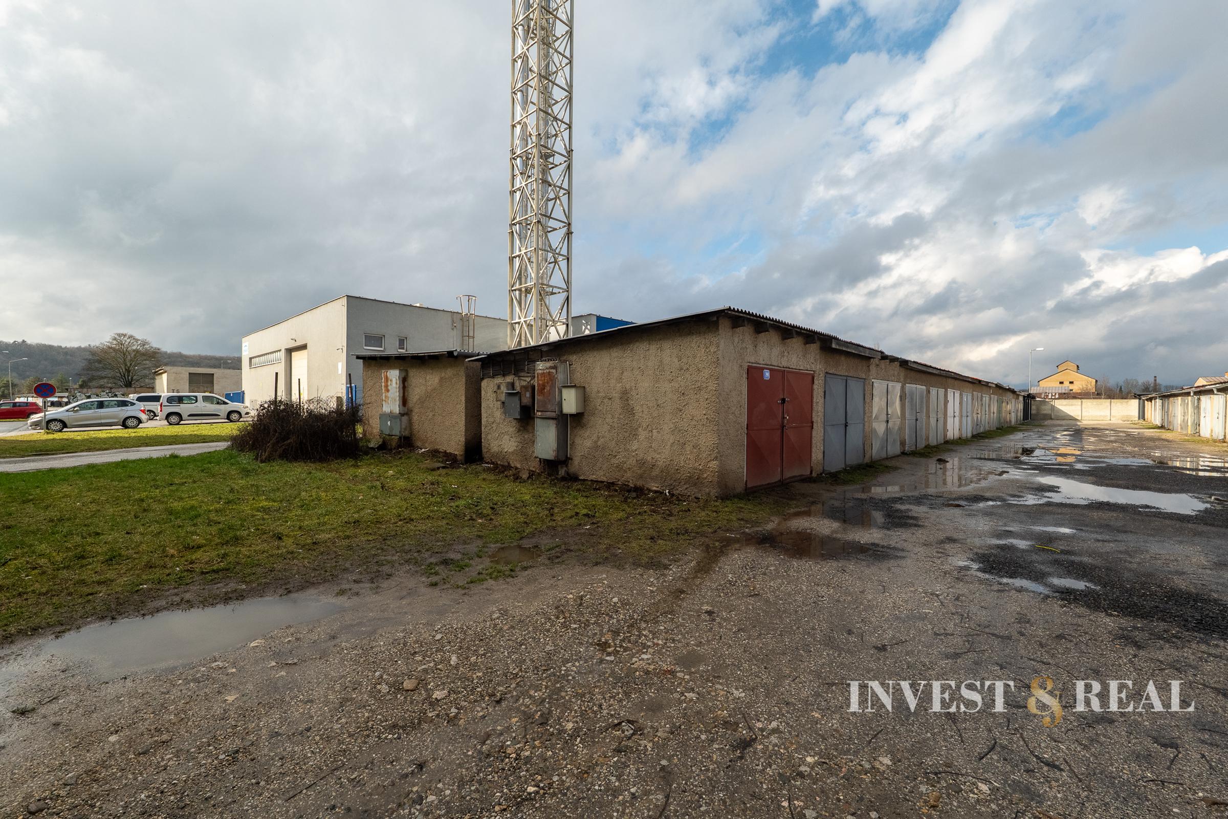 REZERVOVANÉ | GARÁŽ s montážnou jamou a elektrinou | Severná