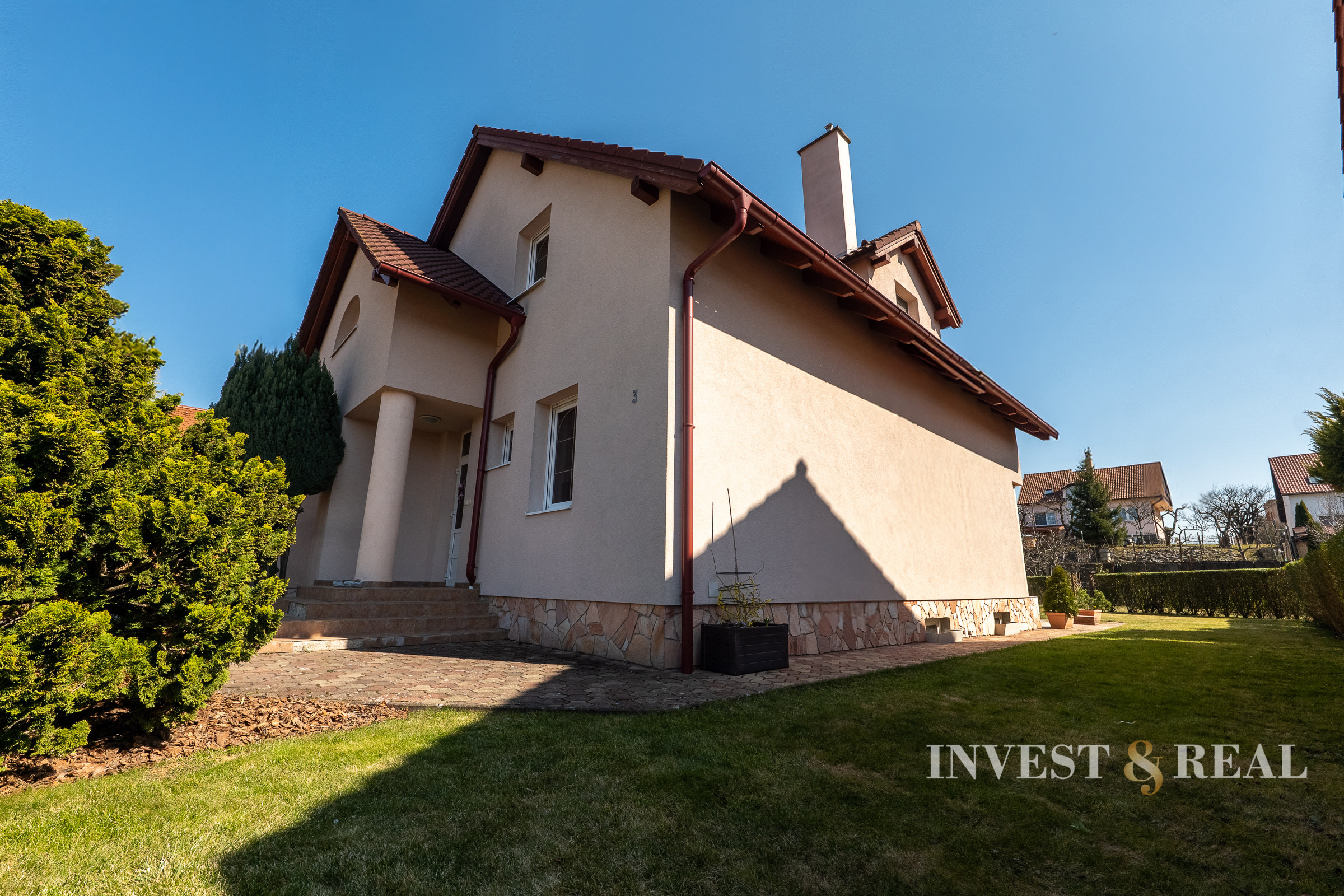 Rodinný dom v srdci Rožňavy s veľkorysým priestorom a dušou