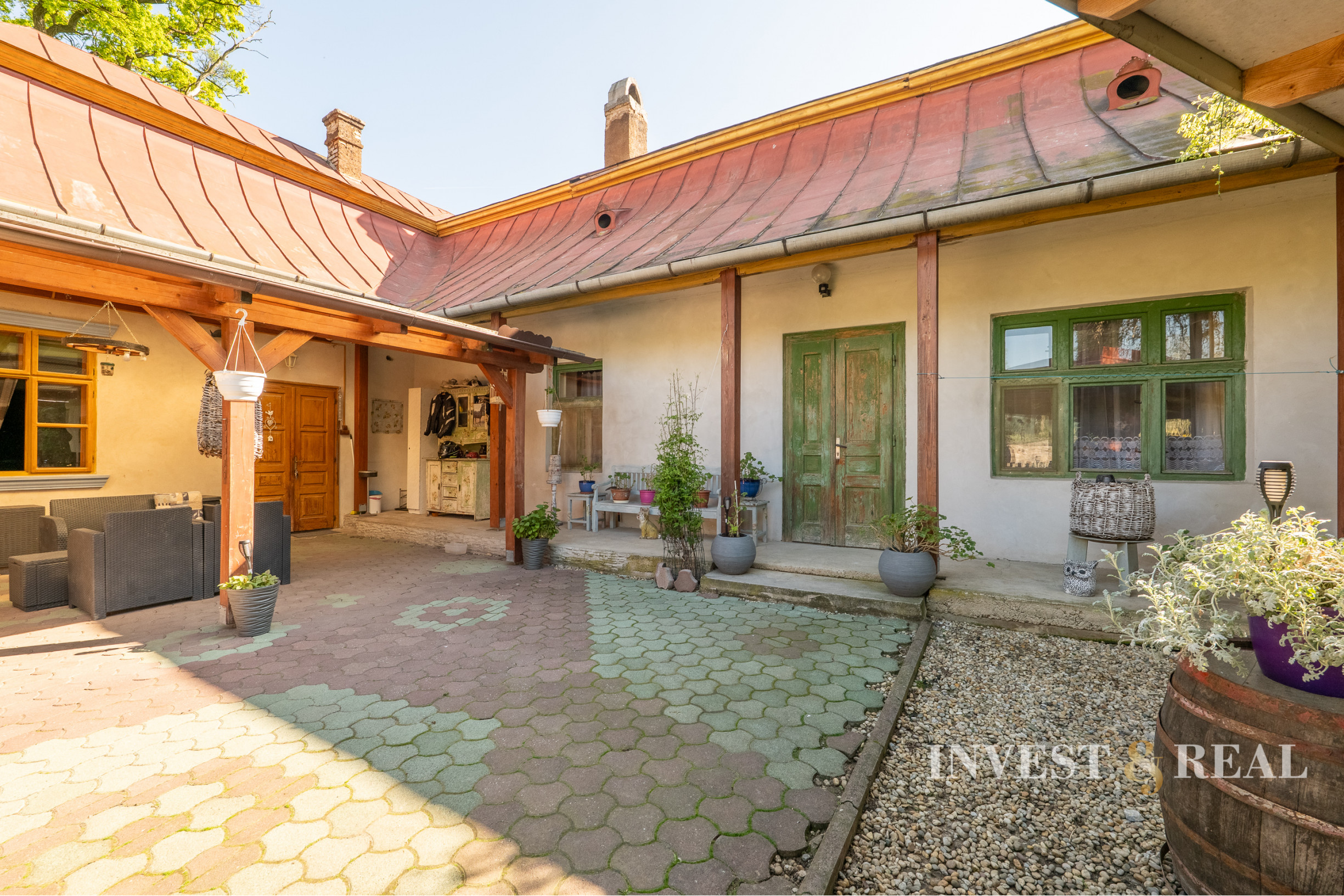 Historický zemiansky DOM vo Včelároch