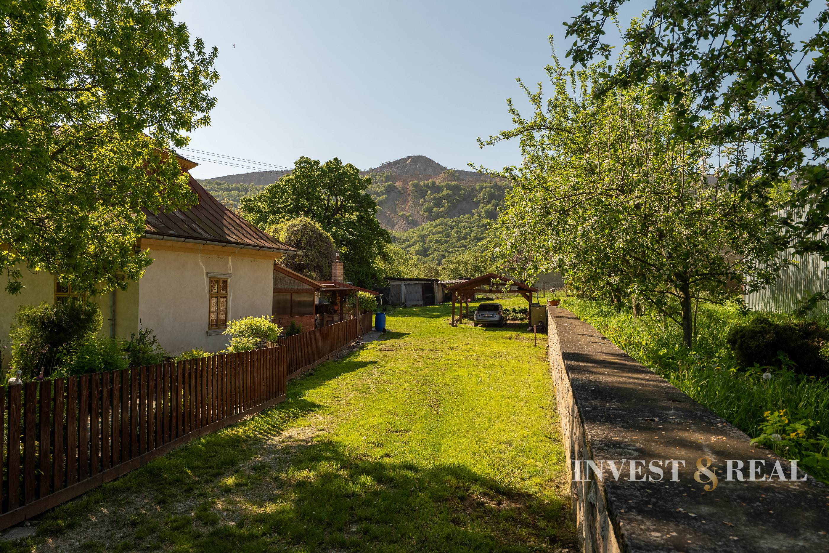 Historický zemiansky DOM vo Včelároch