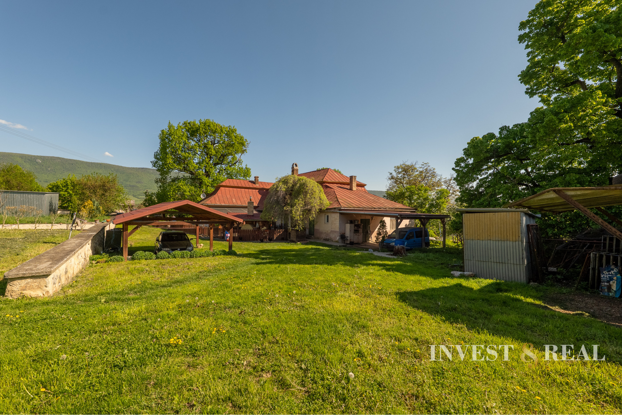 Historický zemiansky DOM vo Včelároch