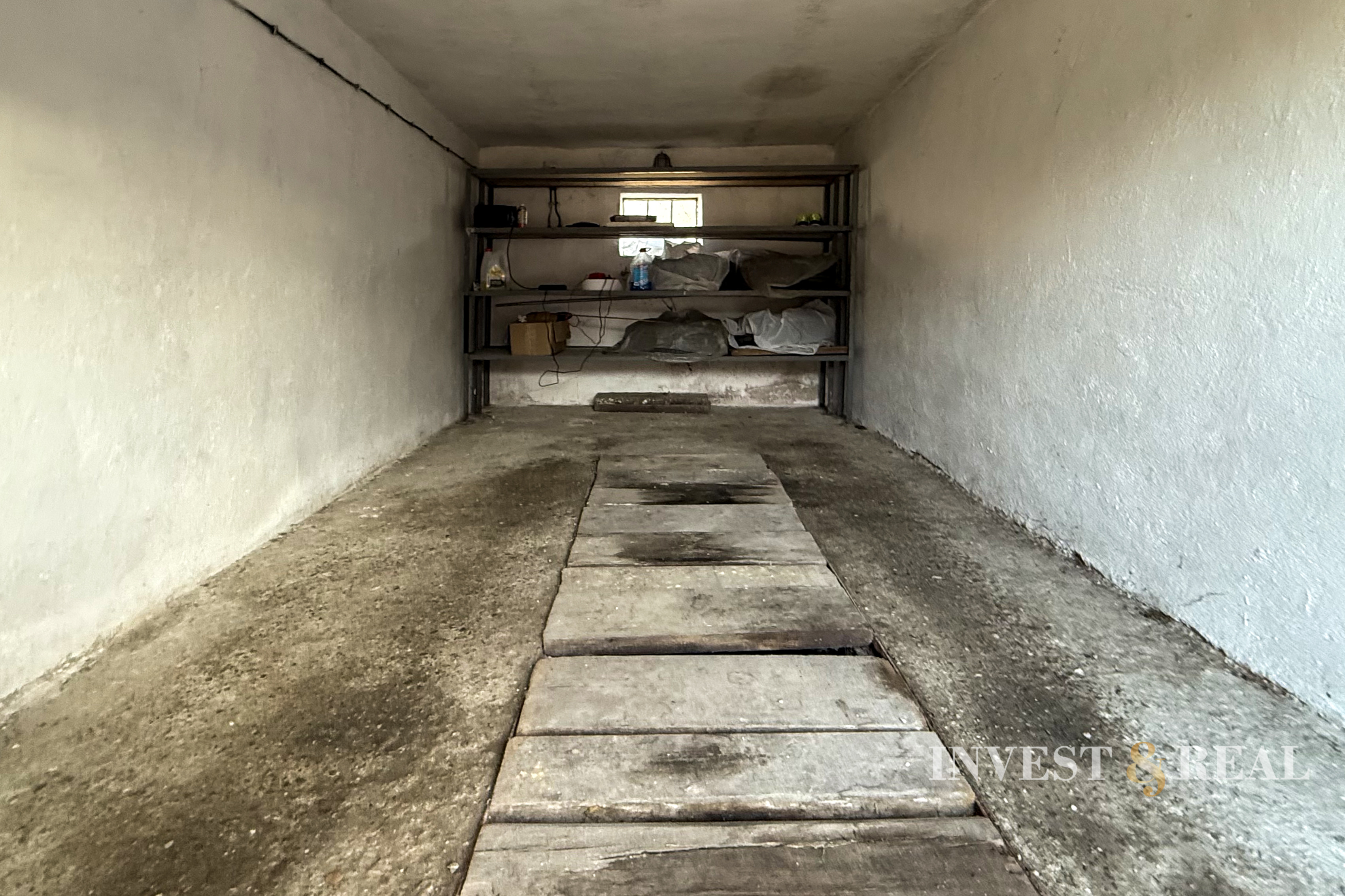 Na predaj murovaná garáž | Rožňava – Letná ulica