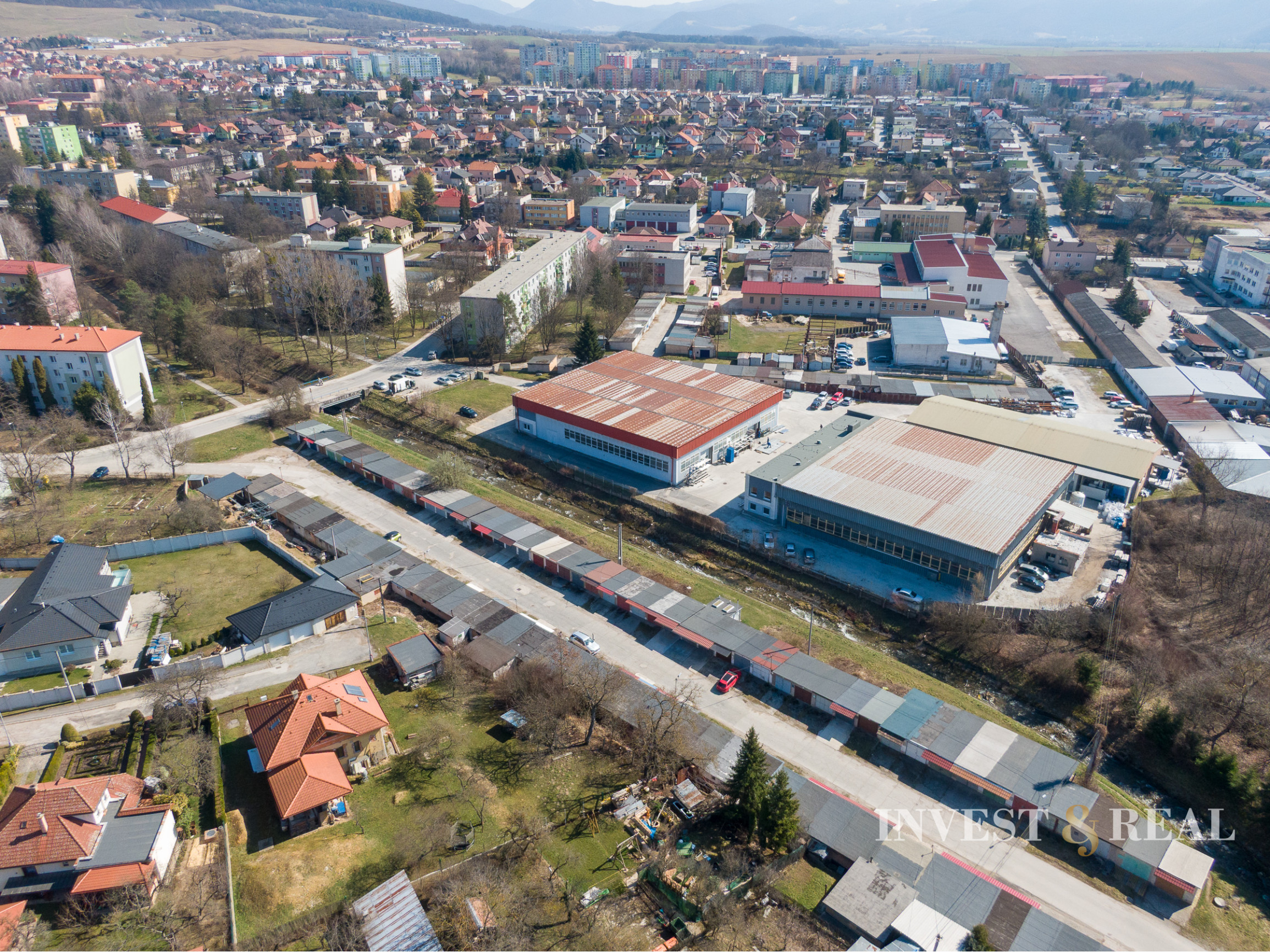 Na predaj murovaná garáž | Rožňava – Letná ulica