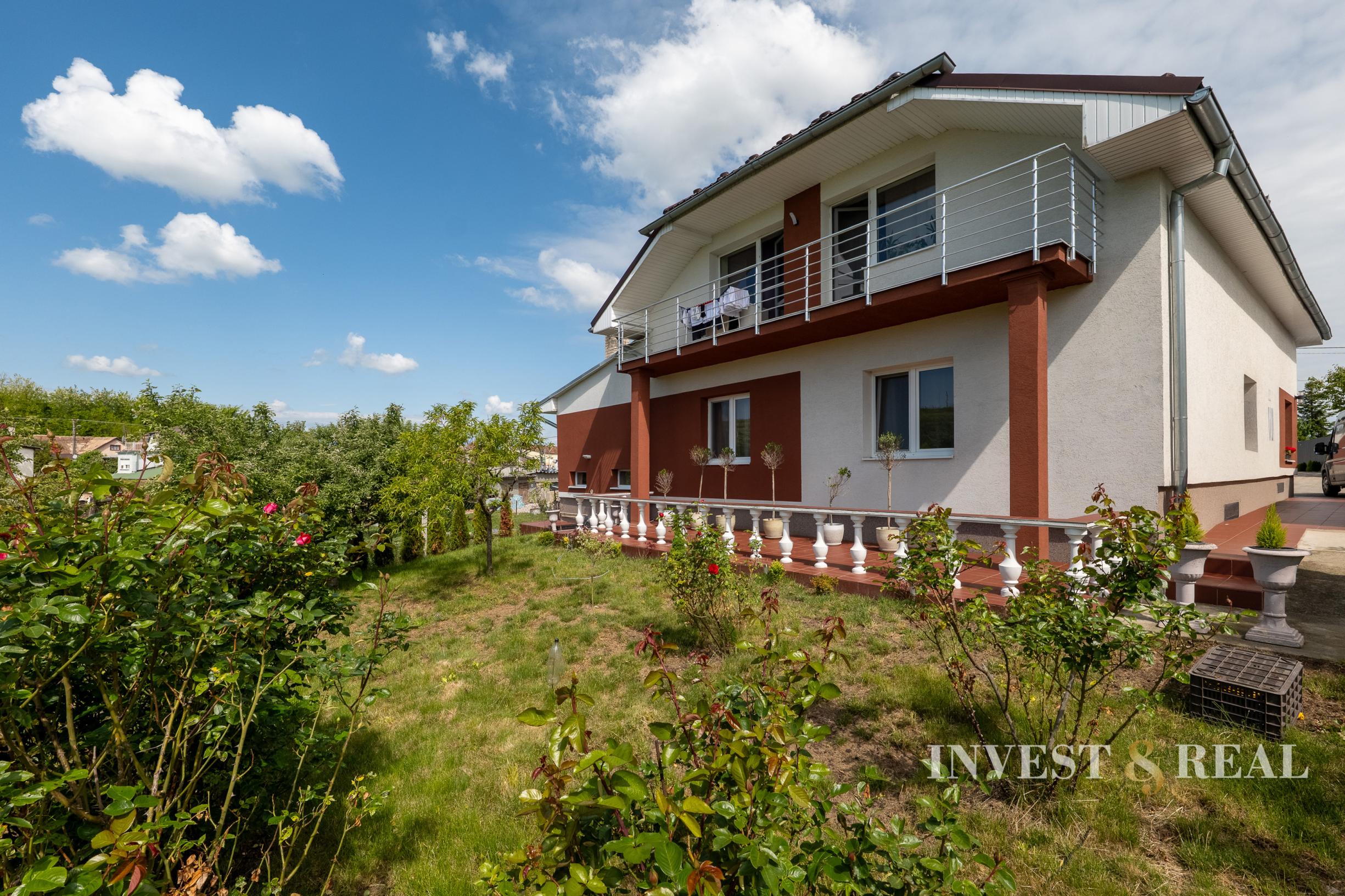 NA PREDAJ | Zabehnutá maloobchodná prevádzka FRESH s vysokým ročným obratom + rodinný dom a pozemok | Kráľovský Chlmec