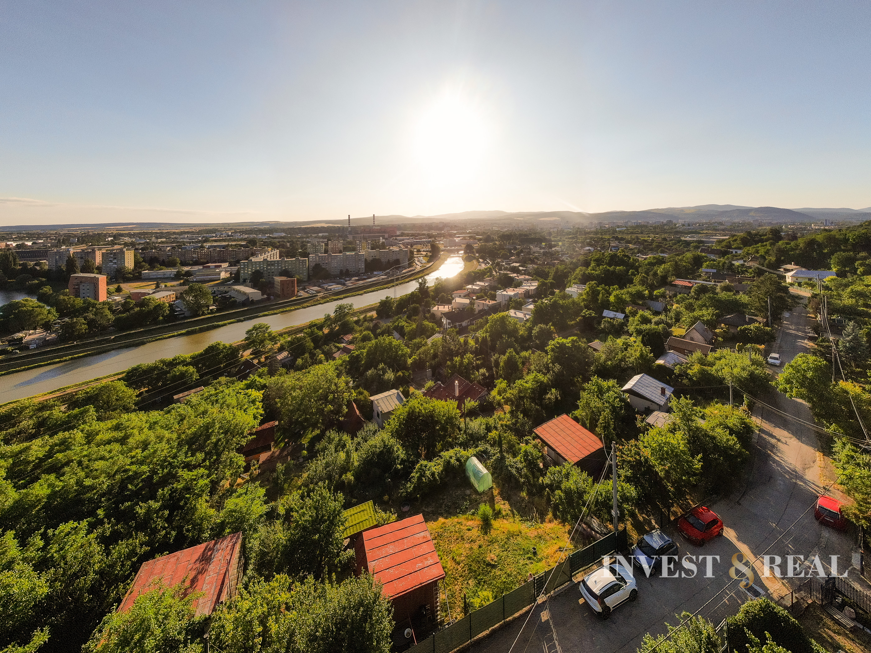 Pozemok s chatkou na podnikanie aj relax | Vyšné Opátske