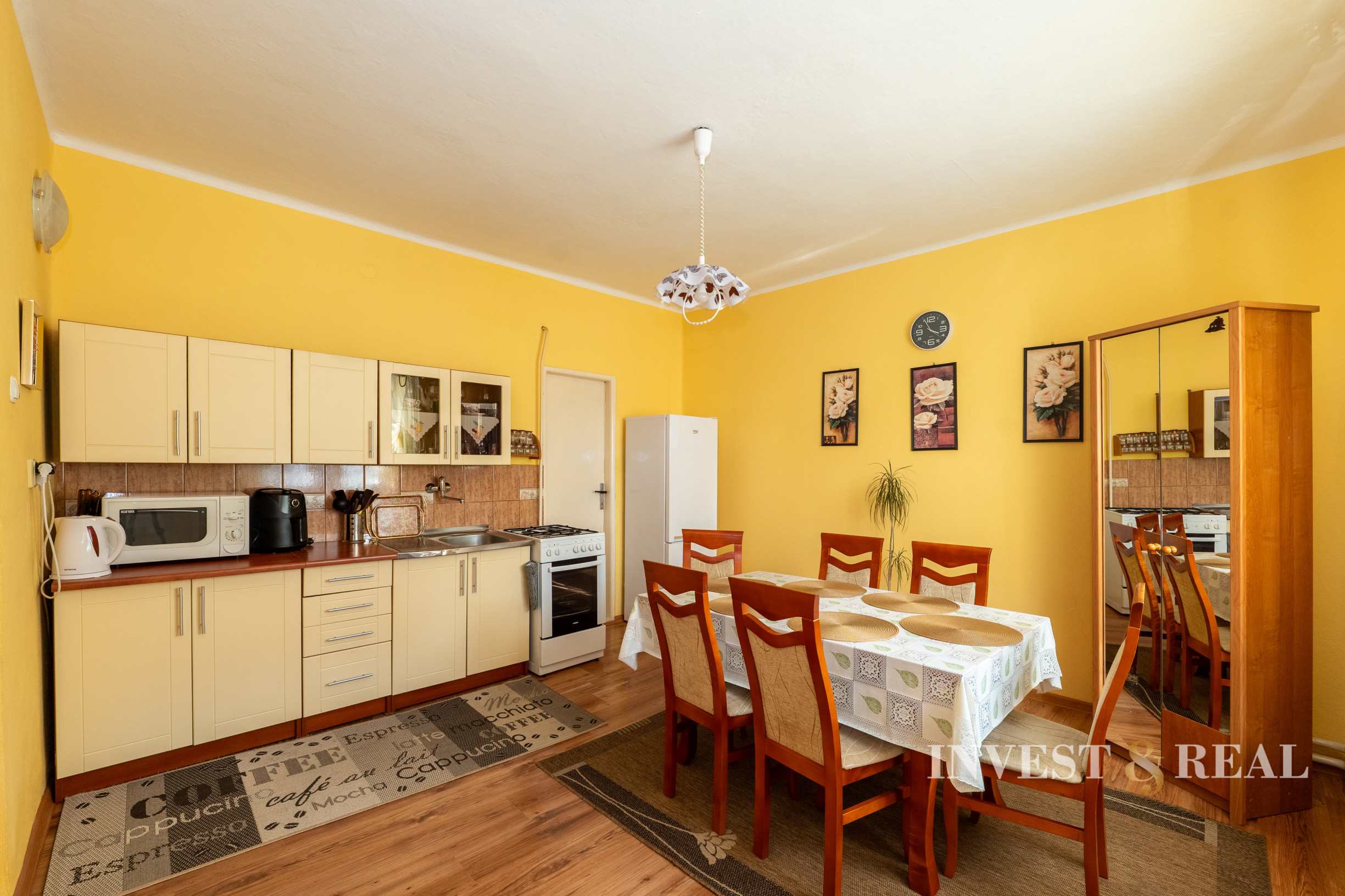 REZERVOVANÉ | Rodinný dom | 2 064 m² | Komárovce