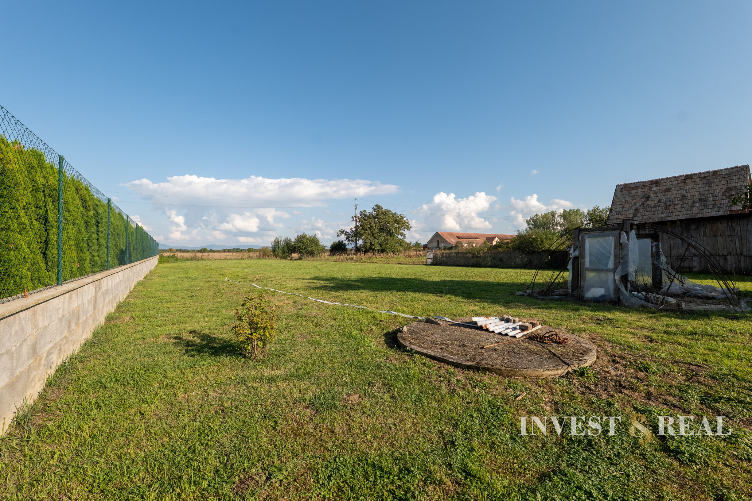 REZERVOVANÉ | Rodinný dom | 2 064 m² | Komárovce