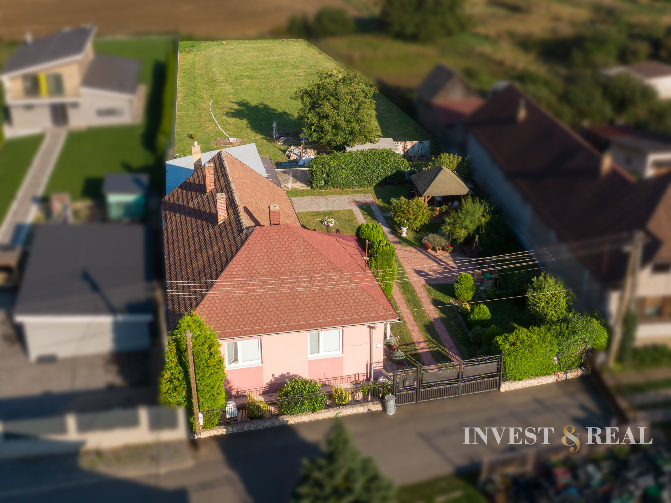 REZERVOVANÉ | Rodinný dom | 2 064 m² | Komárovce