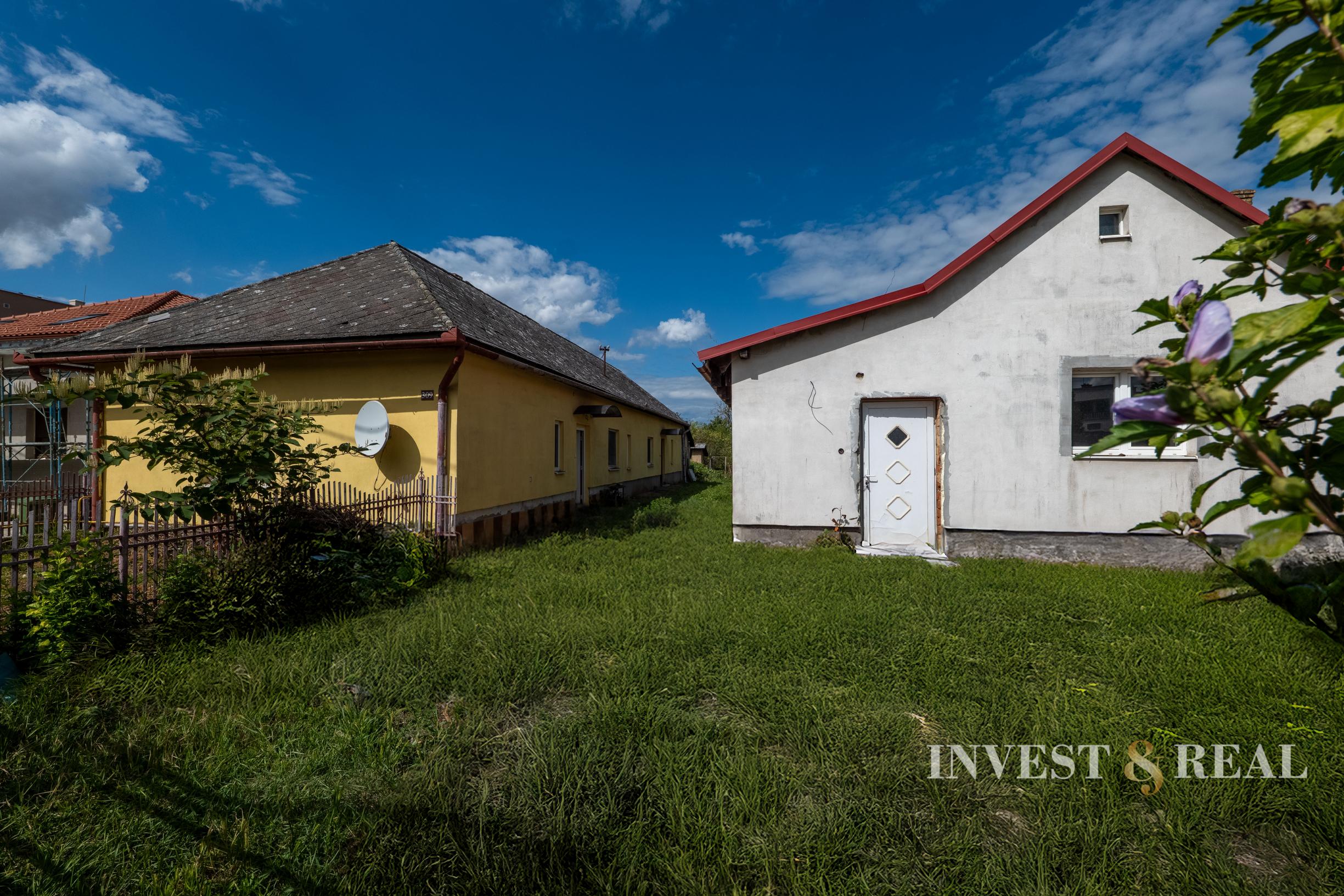 REZERVOVANÉ | 2 rodinné domy s pozemkom | Buzica