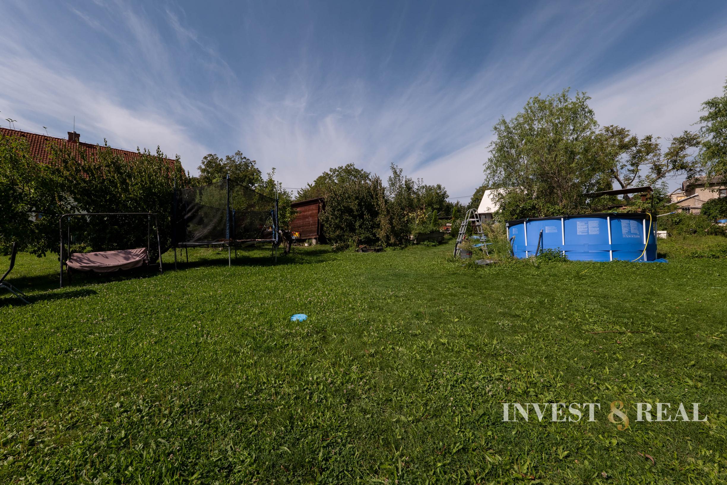 INVESTIČNÝ POZEMOK s možnosťou výstavby až 4 DOMOV | PEREŠ