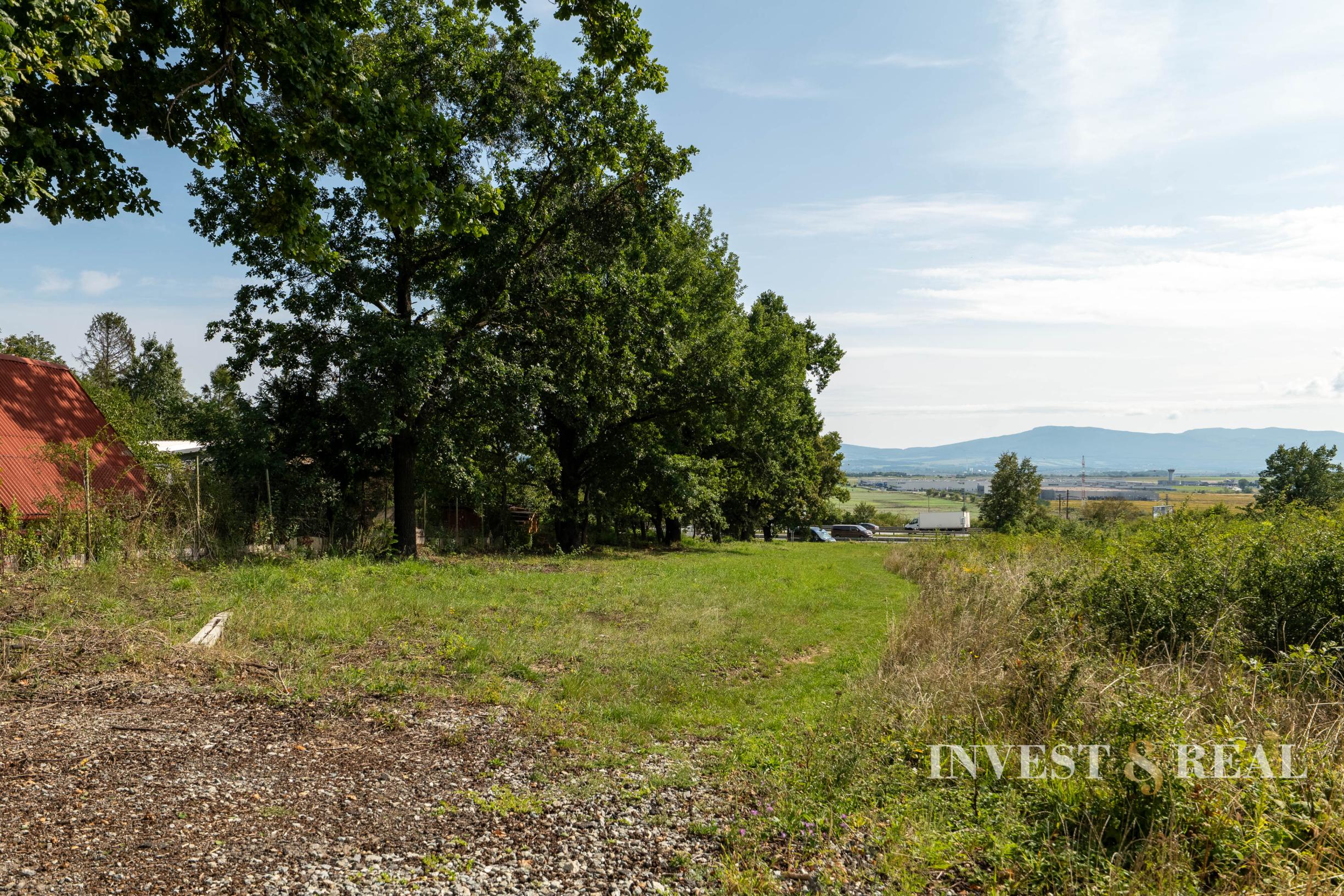Pozemok 1 594 m² vo vyhľadávanej lokalite | Košíc - Lorinčík