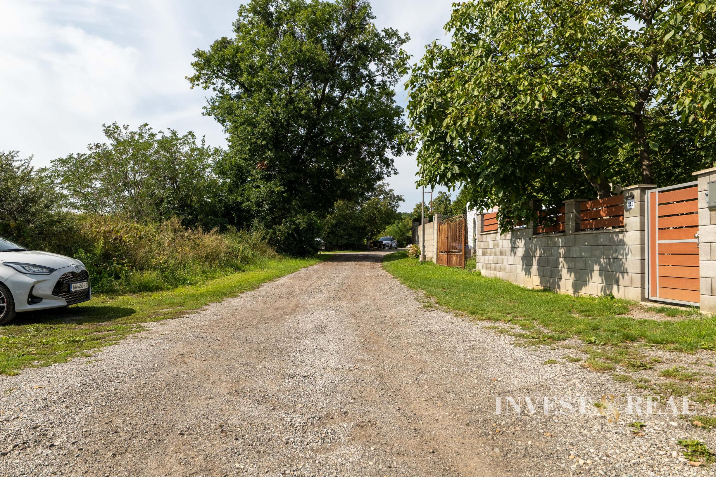 Pozemok 1 594 m² vo vyhľadávanej lokalite | Košíc - Lorinčík