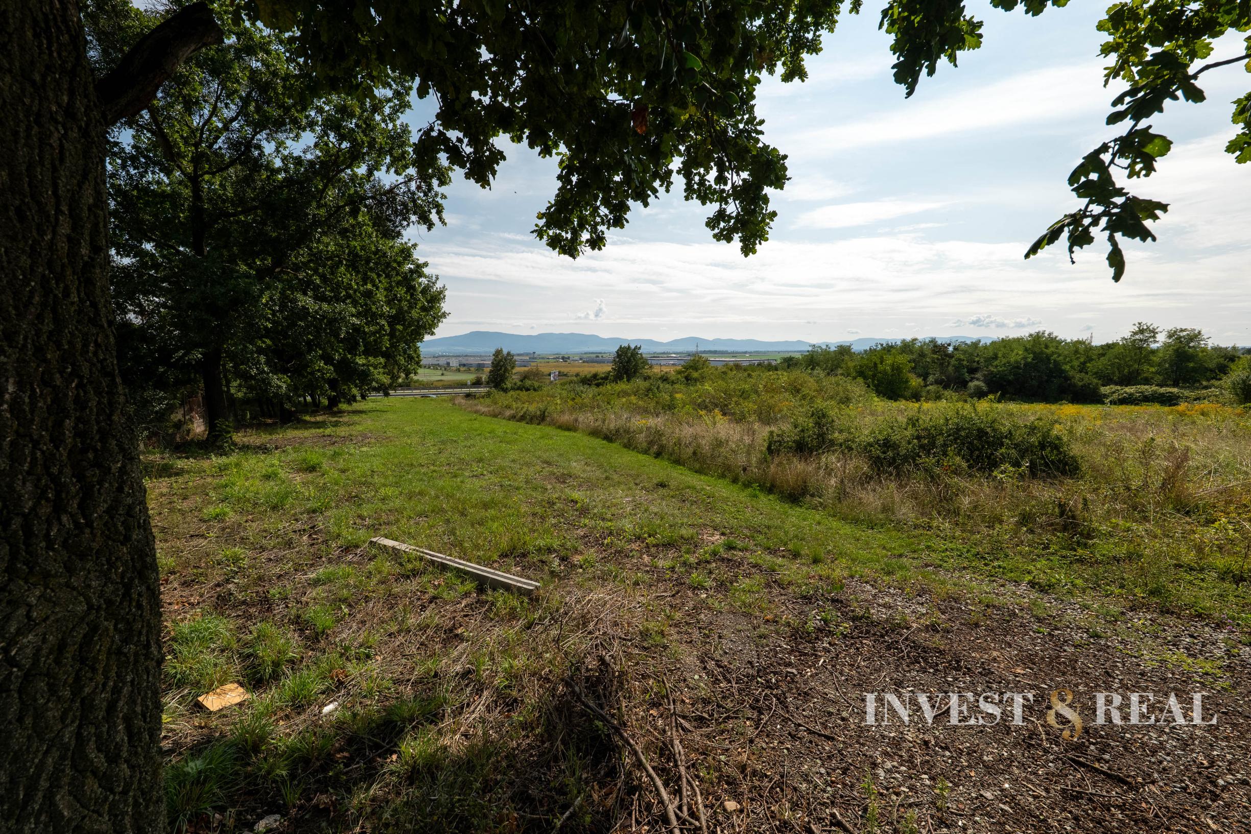 Pozemok 1 594 m² vo vyhľadávanej lokalite | Košíc - Lorinčík