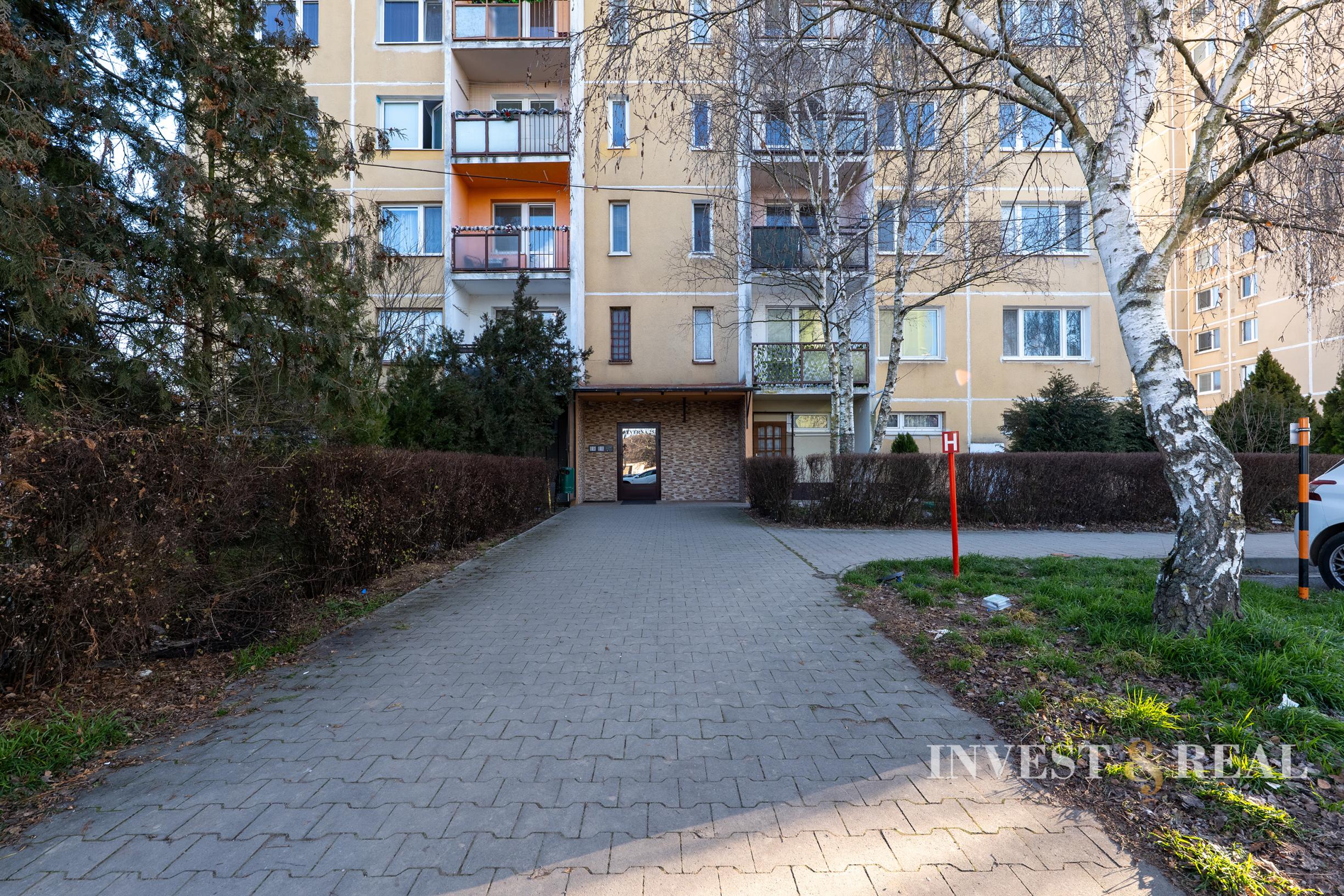 REZERVOVANÉ | 3 izbový byt so šatníkom | Severná