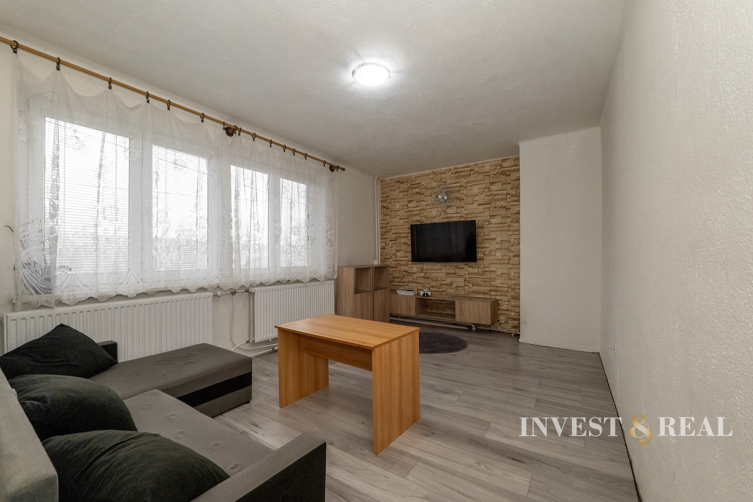 EXKLUZÍVNE | 5-izbový dom v Medzeve pod lesom