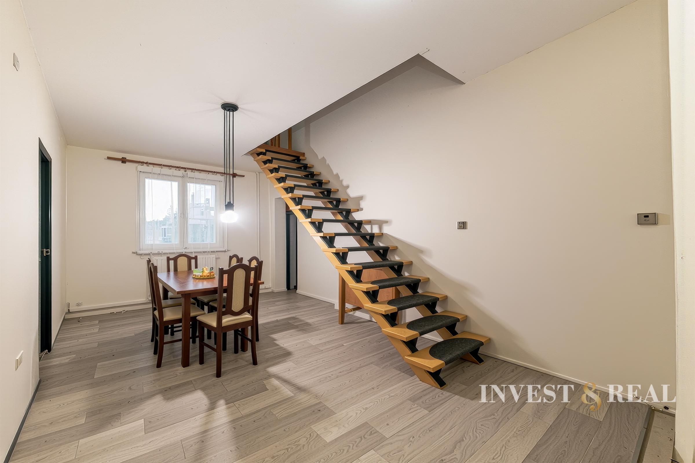 EXKLUZÍVNE | 5-izbový dom v Medzeve pod lesom