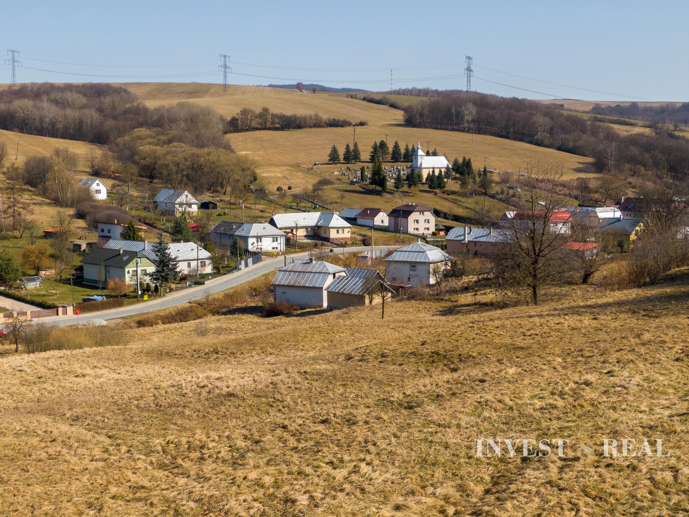 Starší rodinný dom s veľkorysým pozemkom | 3 093 m²