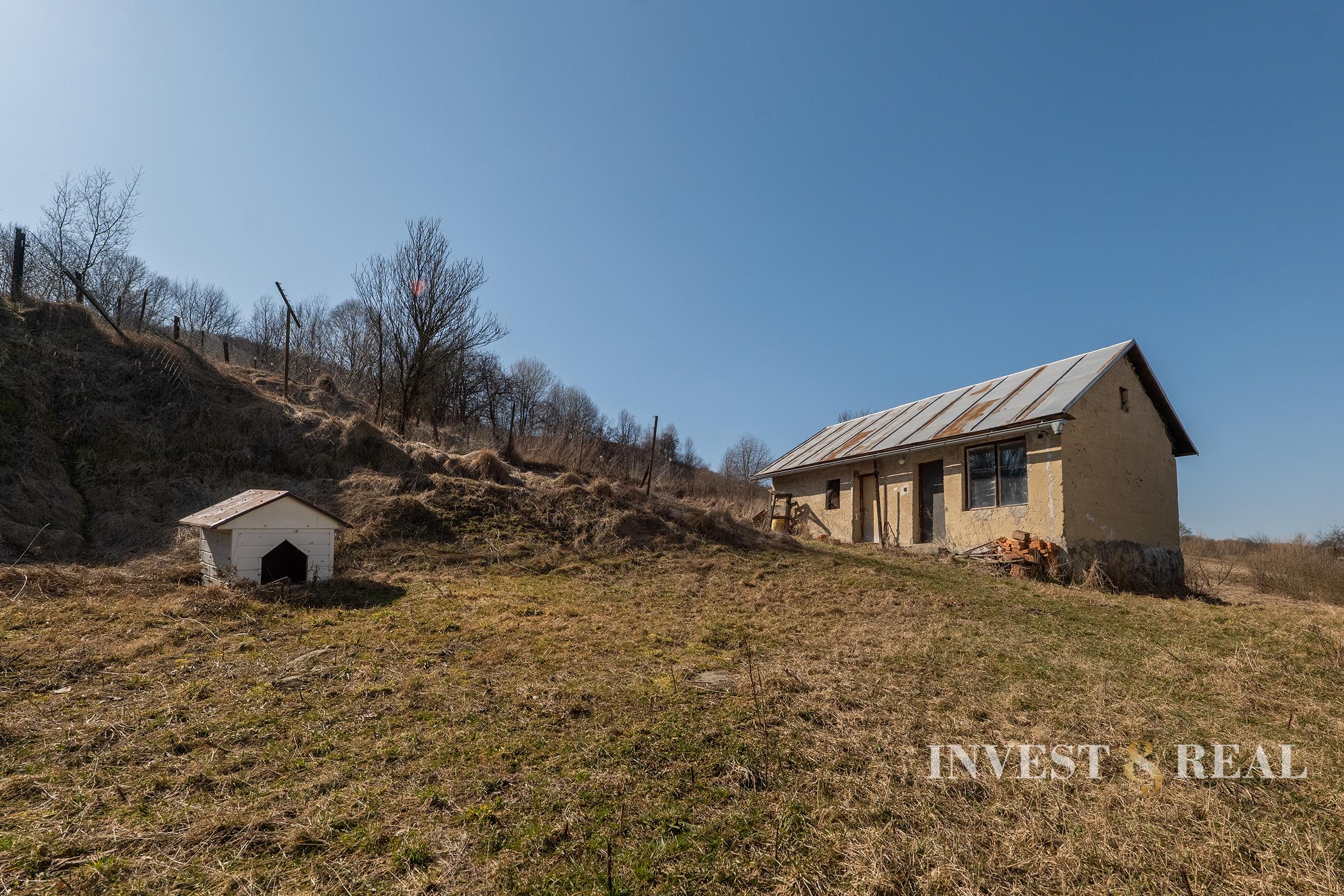 Starší rodinný dom s veľkorysým pozemkom | 3 093 m²