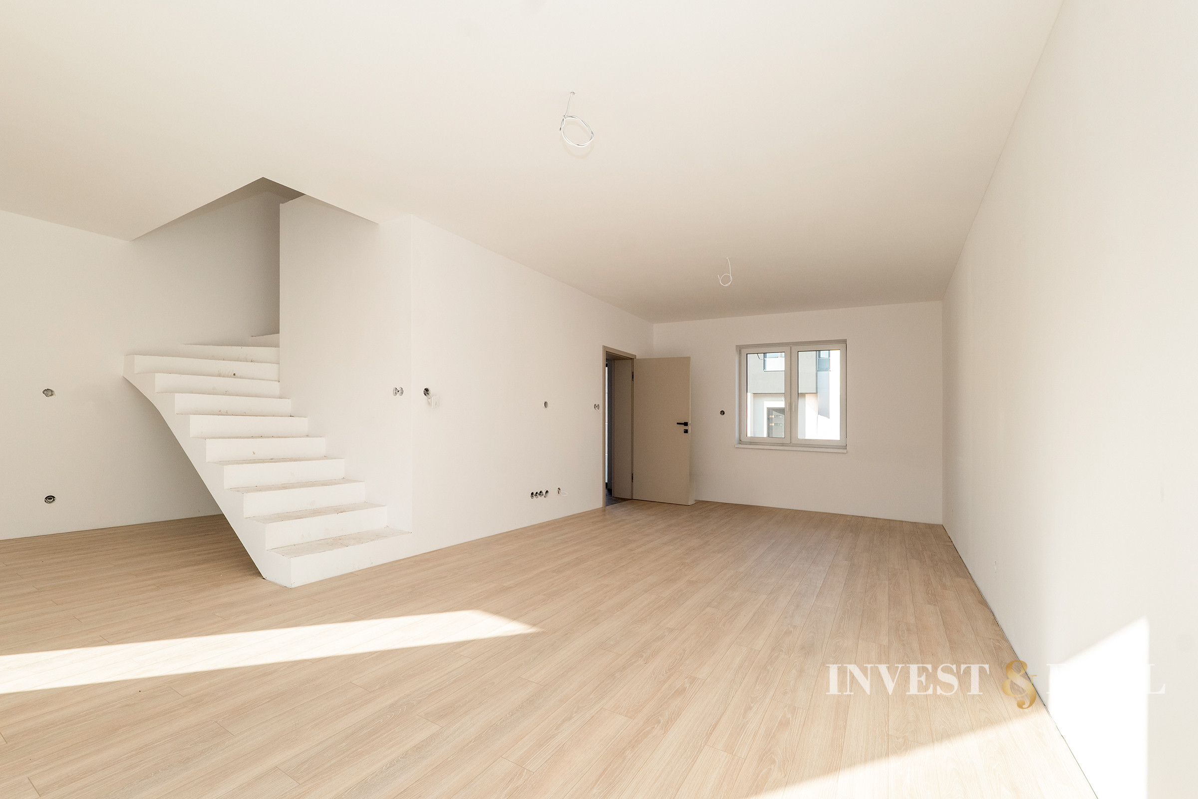 Moderné bývanie s vnútroparkom | 4-izbový dom | Haniska