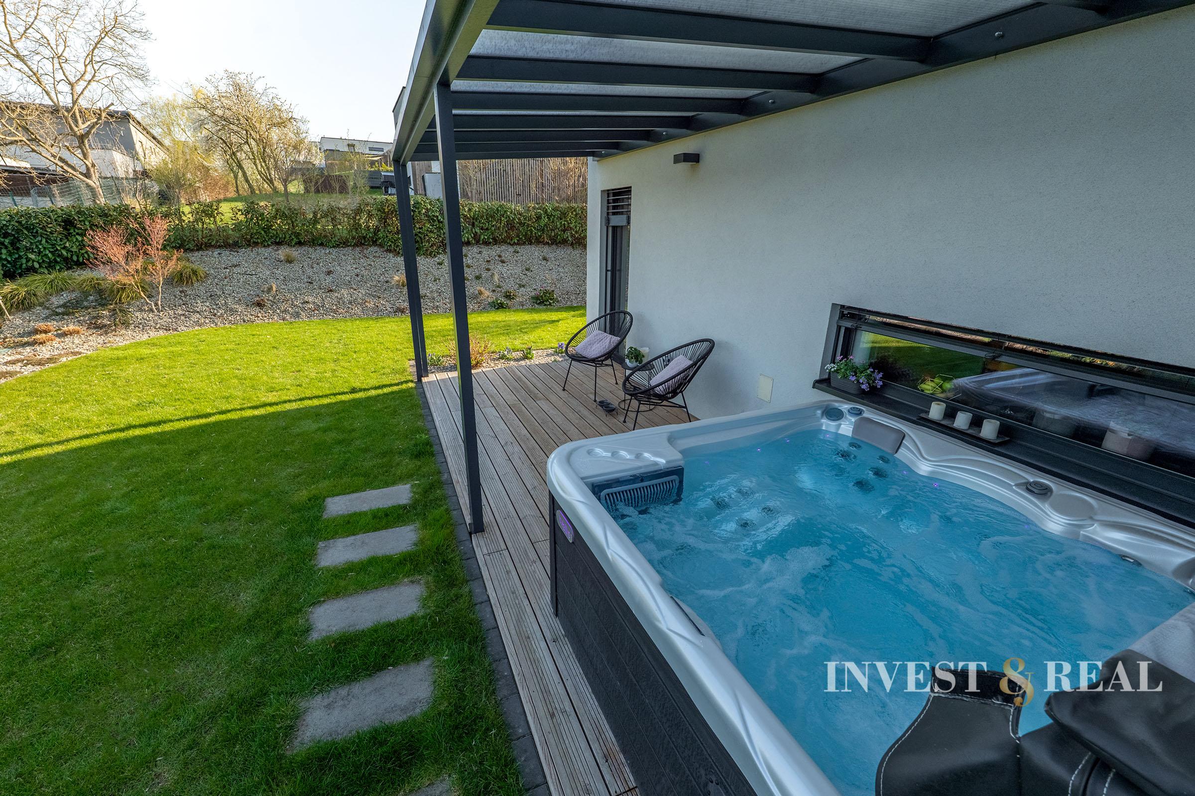 ZÁHRADNÉ SADY | 2 izbový byt s vlastným pozemkom 241 m²