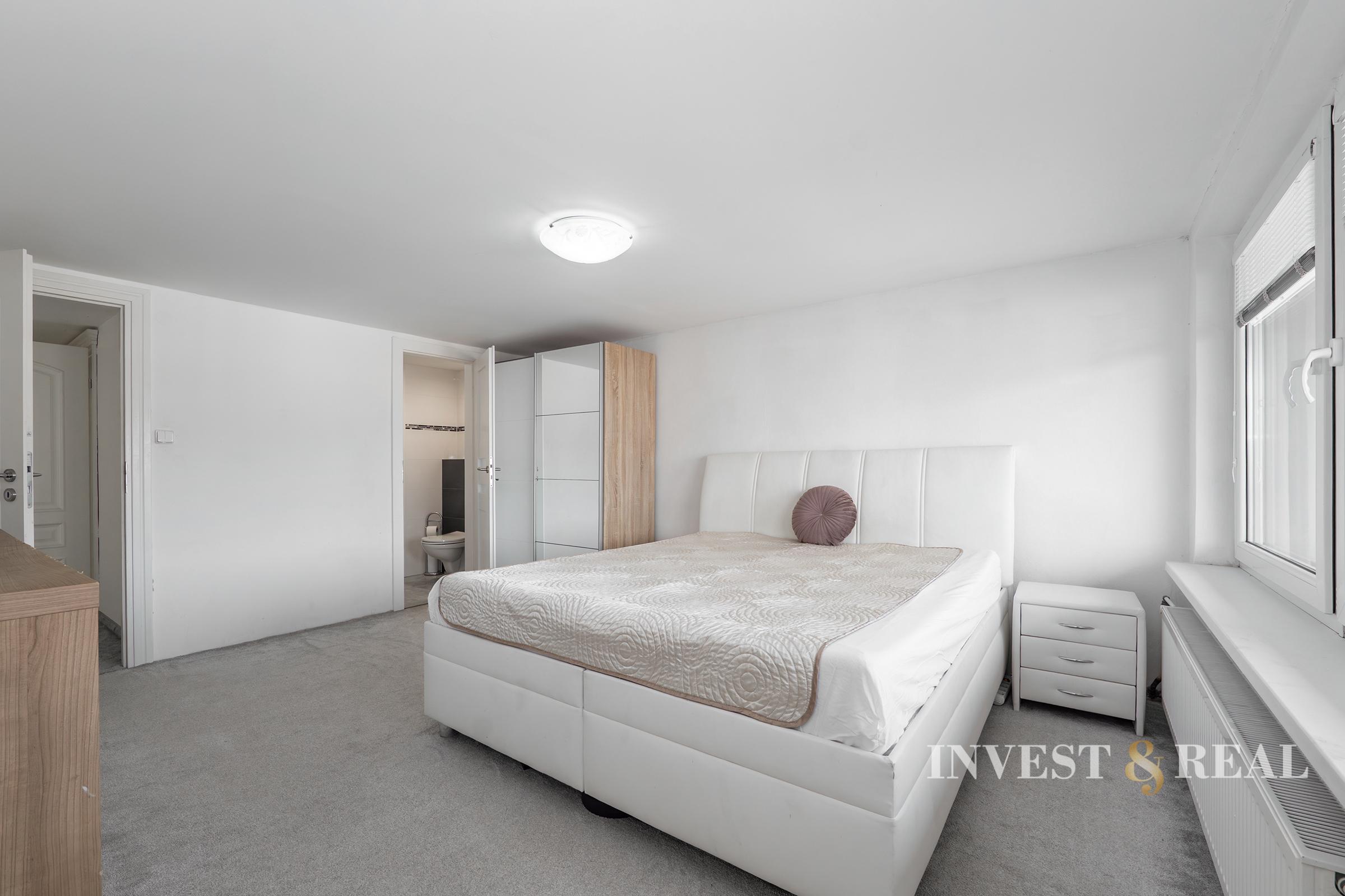 Moderný a atypický rodinný dom s garážou | Železníky