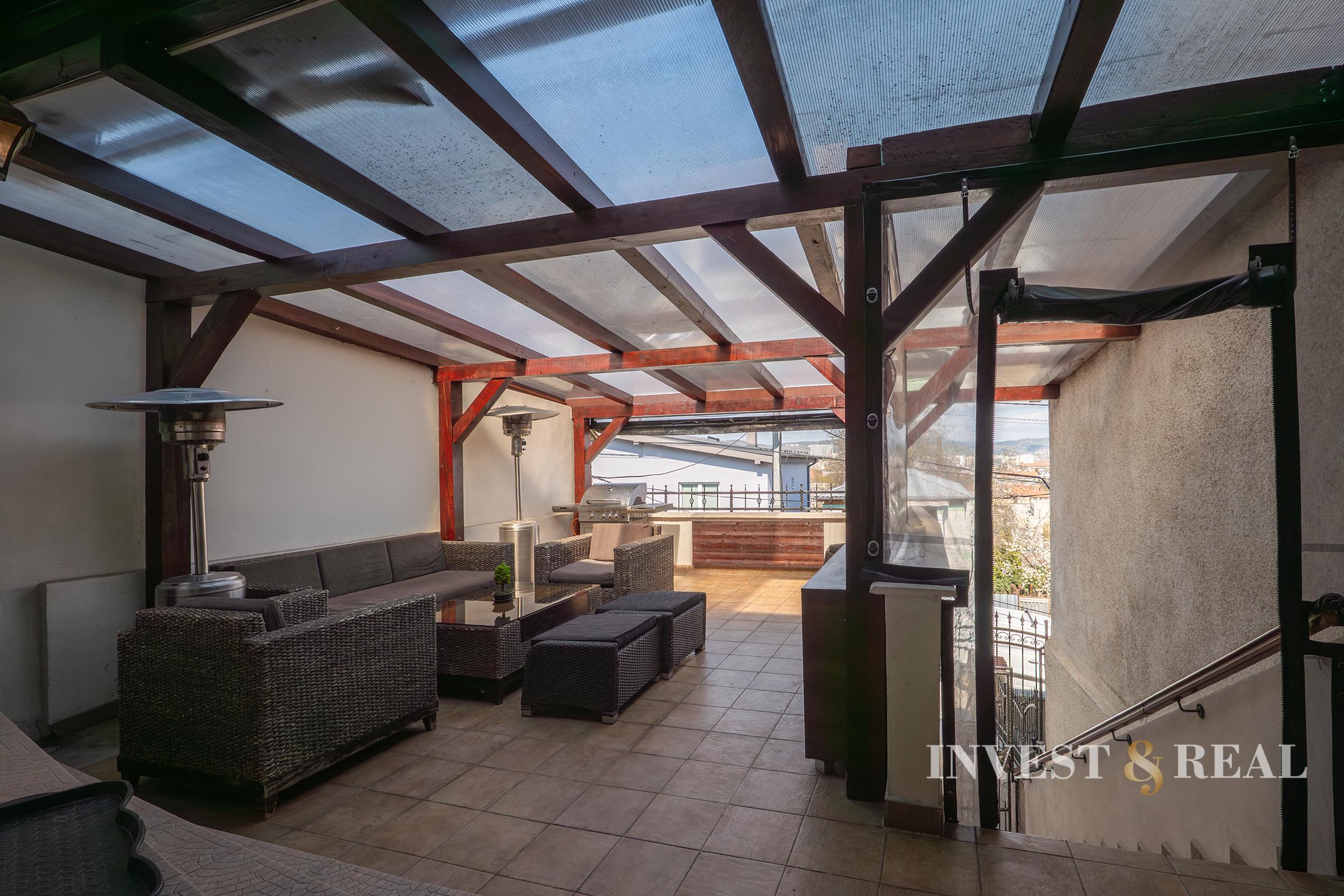 Moderný a atypický rodinný dom s garážou | Železníky