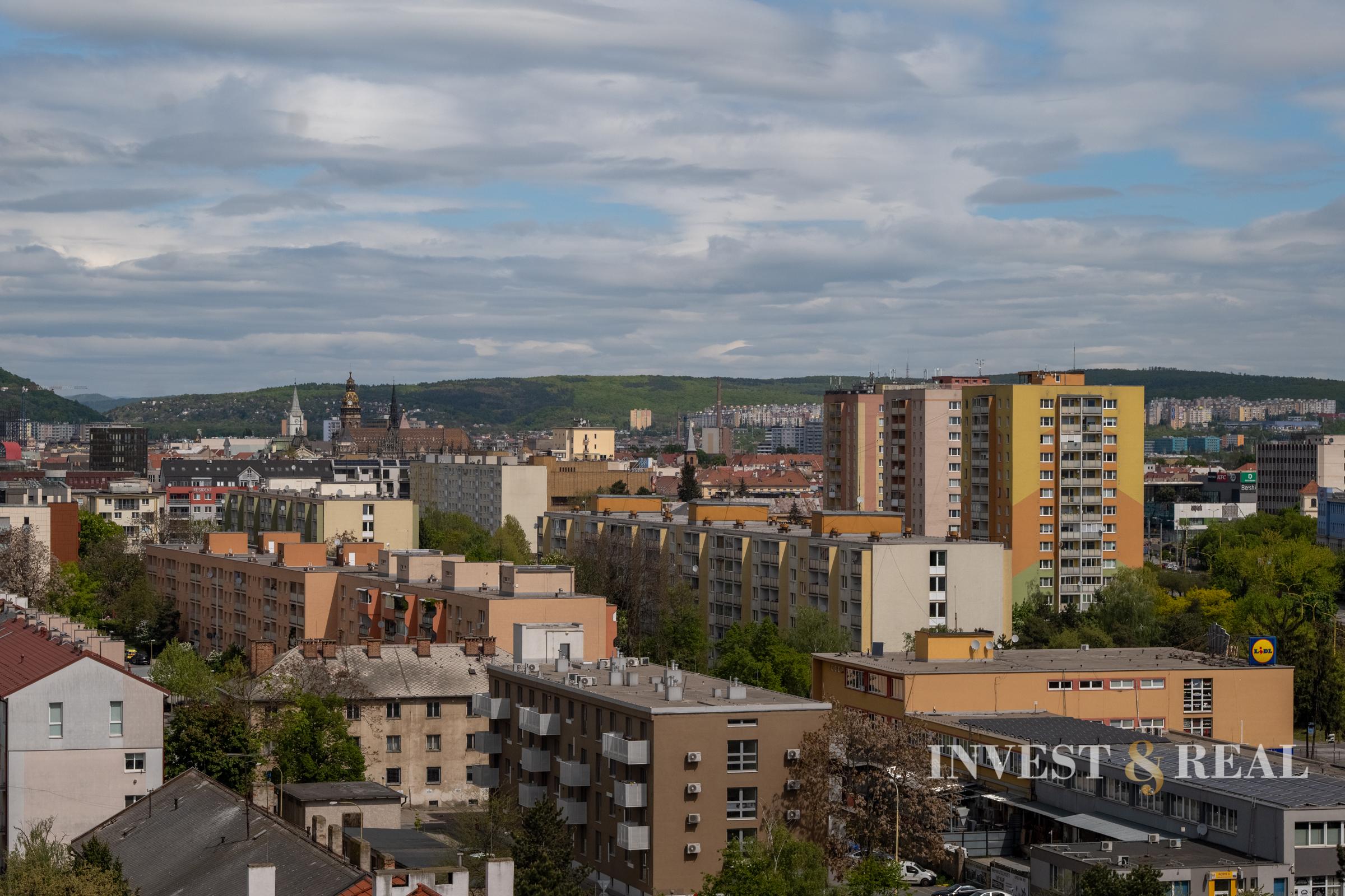 3-izbový byt | PRÉMIOVÁ REKONŠTRUKCIA | Mudroňova - Košice